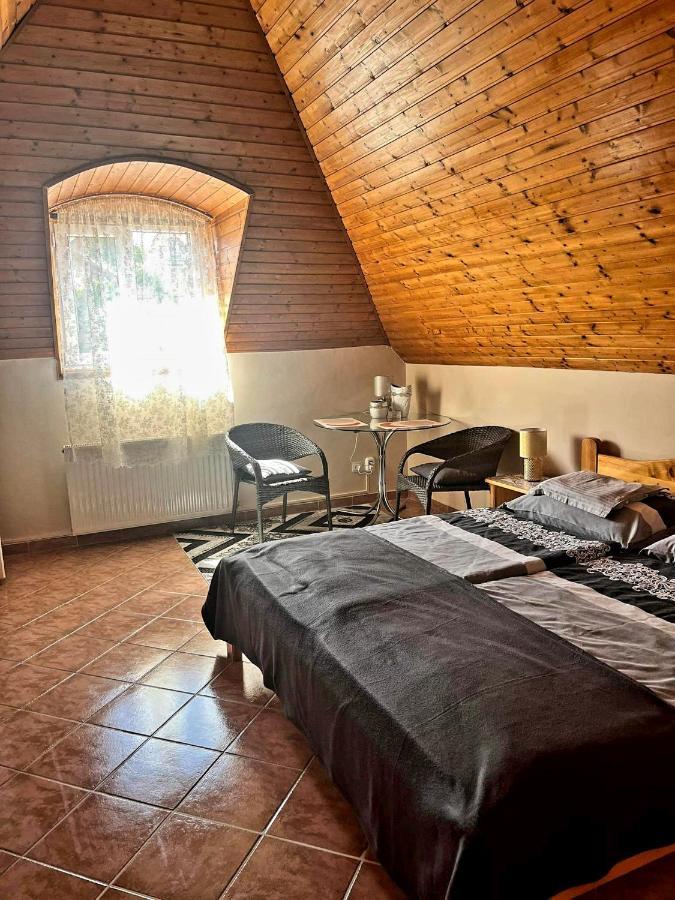 Dora Studio Apartmanok Zalakaros Extérieur photo
